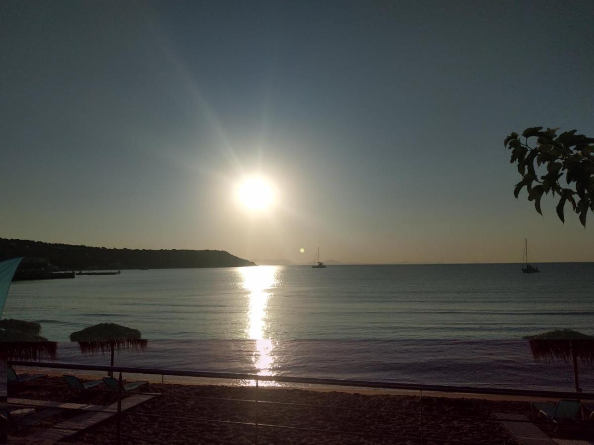 Παραθαλασσια Στουντιο Μιχαλιας Sea View Studio Michalias Agia Marina  المظهر الخارجي الصورة