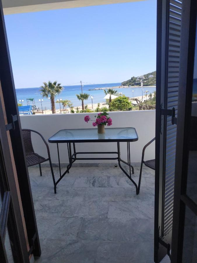 Παραθαλασσια Στουντιο Μιχαλιας Sea View Studio Michalias Agia Marina  المظهر الخارجي الصورة